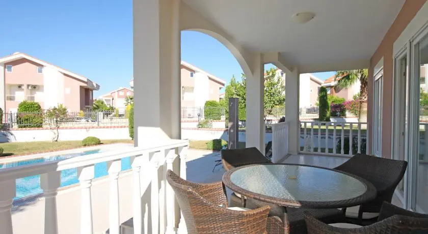 Aguarius Villas