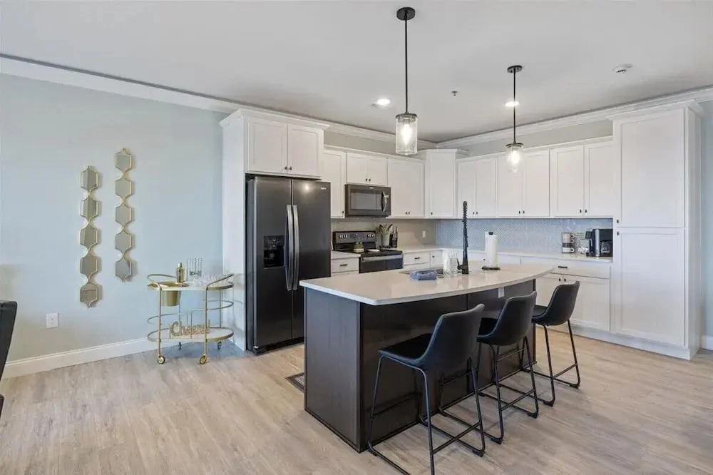 Newly Designed Topsider Condo w/ Beautiful Main Channel Views
