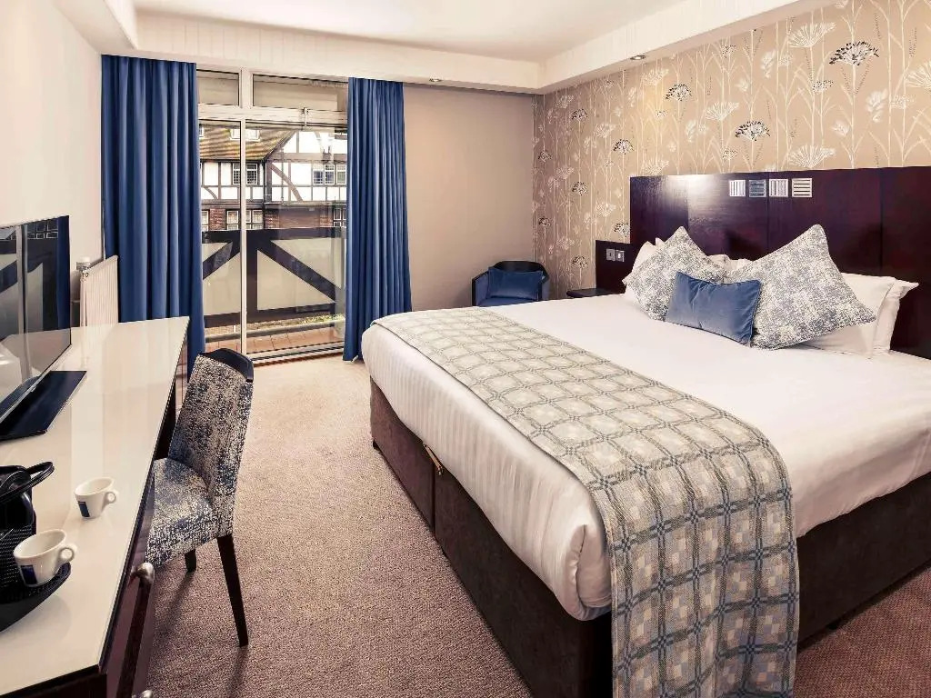 Mercure Leeds Parkway Hotel
