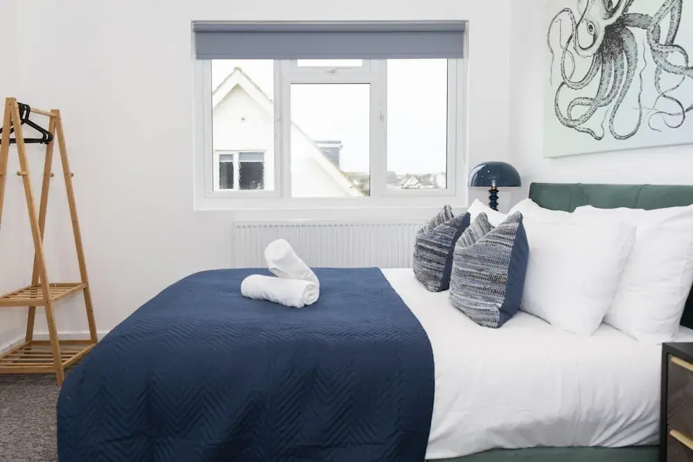 Ocean Side with Free Parking By My Getaways