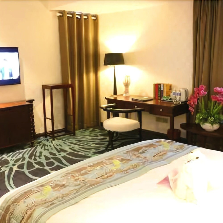 Hailong Hotel (Pangdonglai Life Plaza)