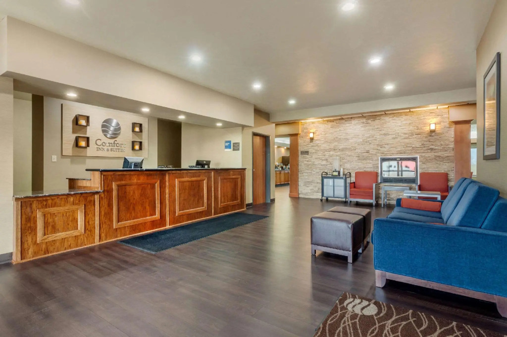 Comfort Inn & Suites