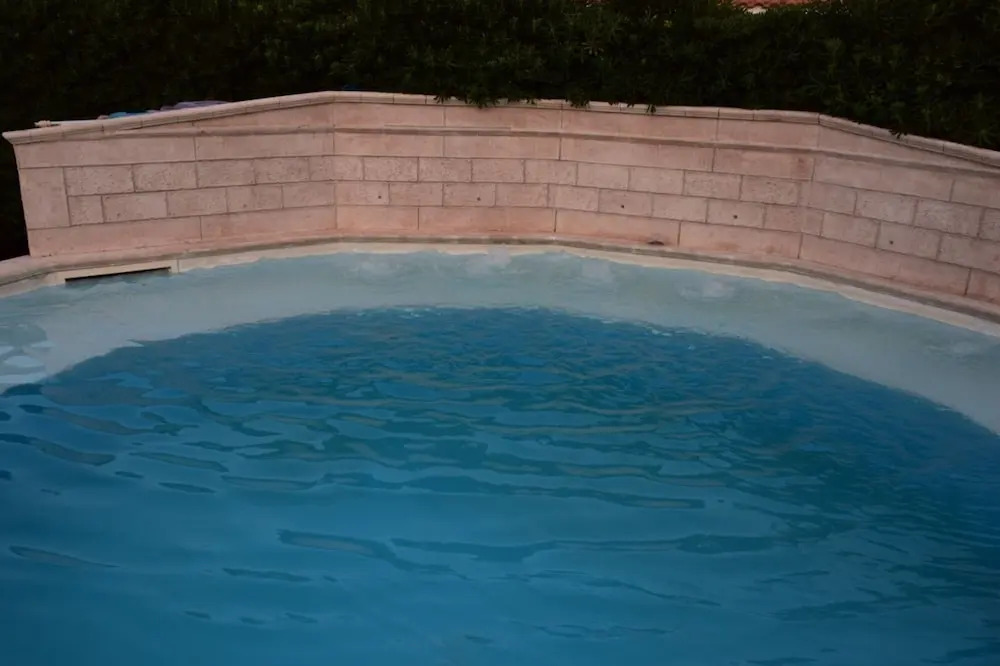 Villa piscina a due passi dal mare