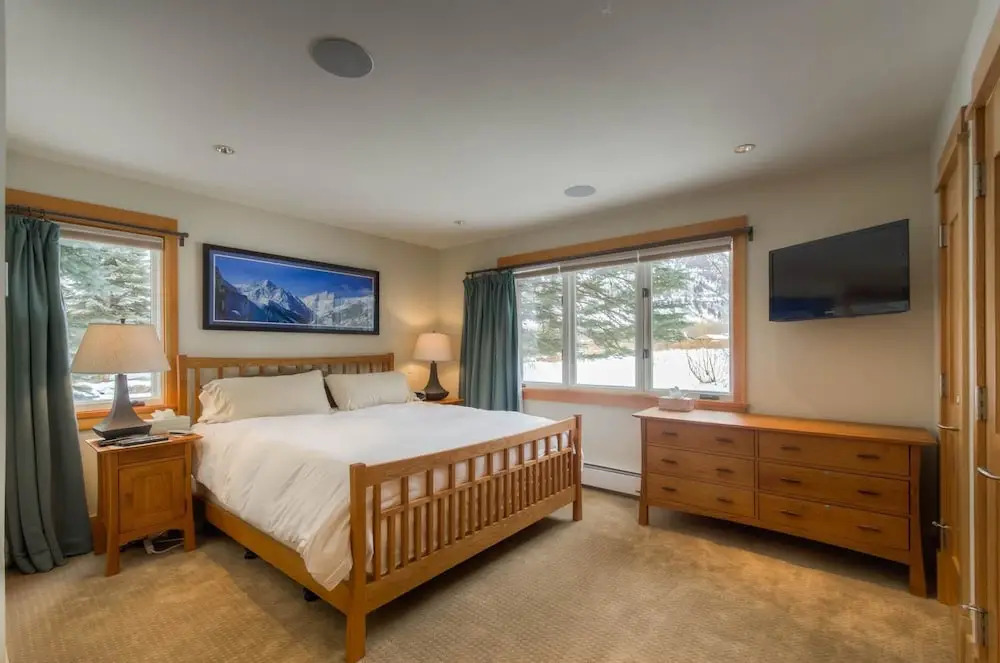 Buena Vista at Riverside 2 Bedroom Condo by Accommodations in Telluride