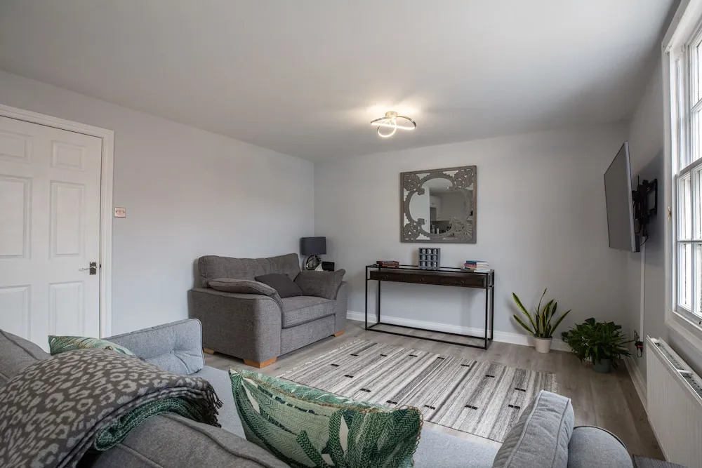 Castle Street Apartment