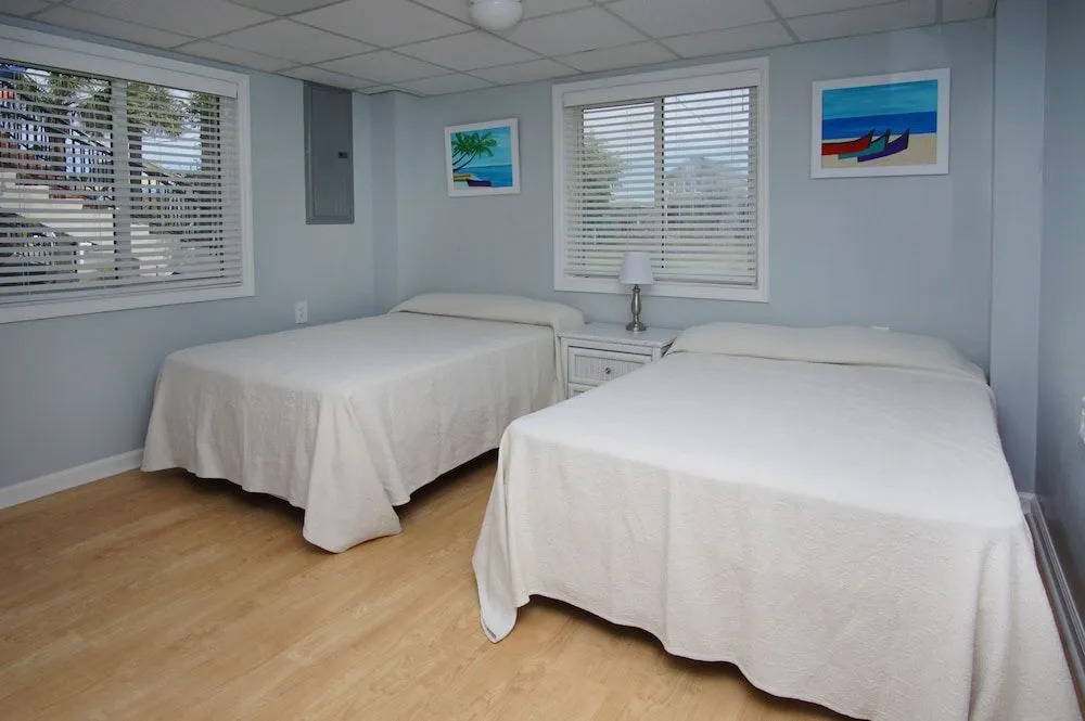 Beach Jammer by RedAwning