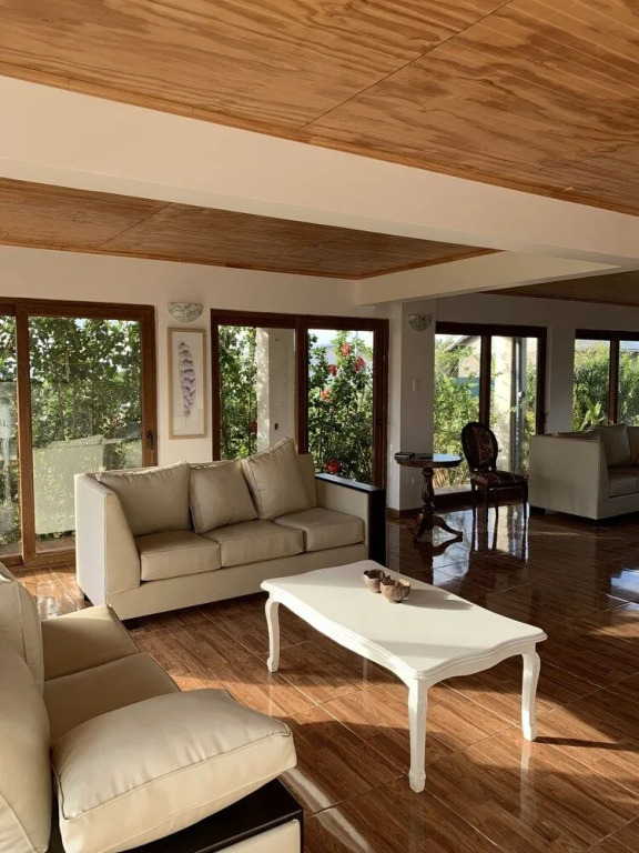 Teanehi Bed & Breakfast
