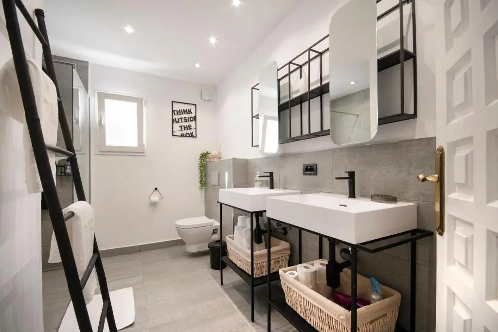Sara 6 - chill-out, private pool, private tennis court- by Holiday Rentals Villamar
