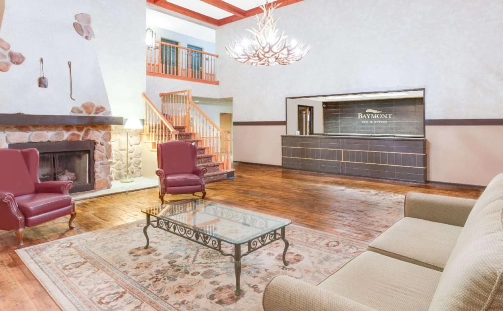 Country Inn & Suites By Carlson Waunakee
