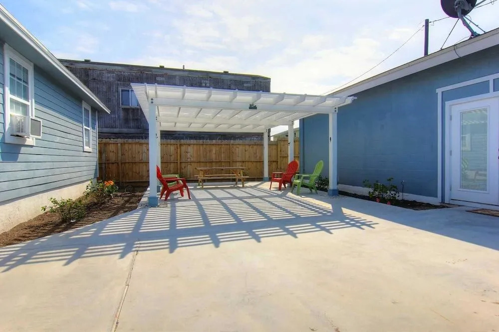 Royal Palm Retreat - 4 Br Home