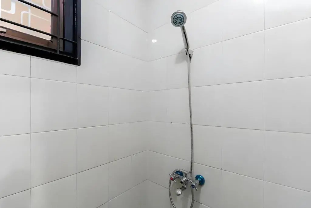 RedDoorz Plus near Trisakti University
