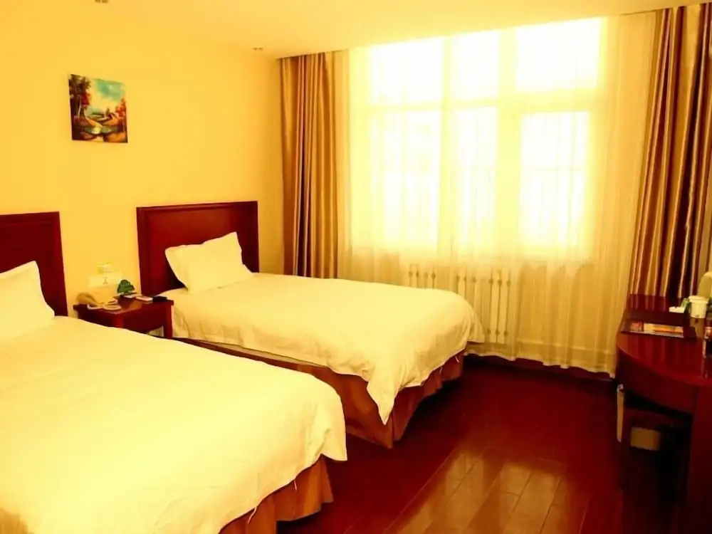 GreenTree Inn Jinan Pingyin Industrial Park Express Hotel