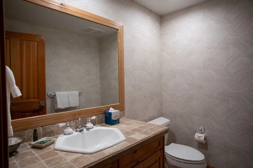 Trail's End Lodge at Deer Valley Resort - Four Bedroom Residence with Space #504 4 Condo