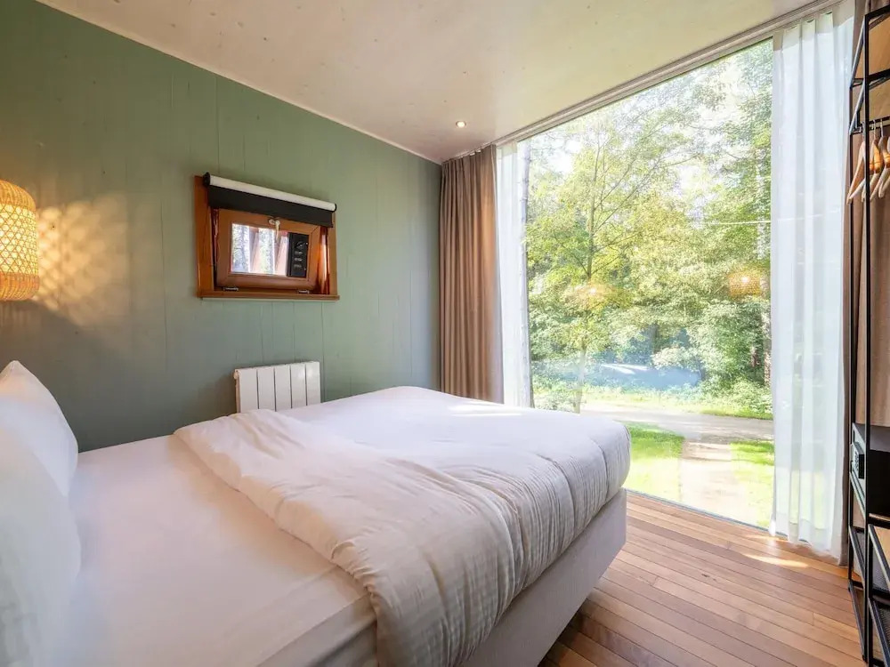 Modern Stay With Sauna & Pool