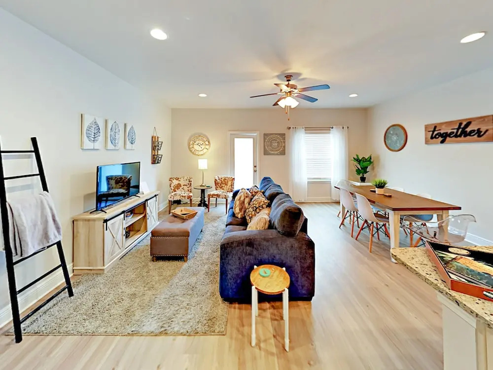 Shadow Lake - 3 Br Townhouse
