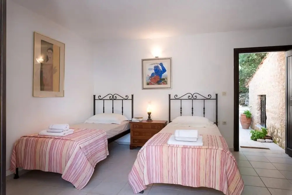 580m² Homm Luxurious Seaside Residence in Syvota, 14 ppl