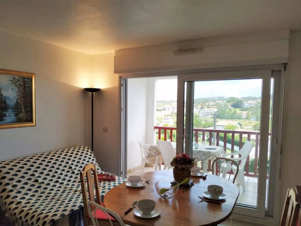 Apartment Hego Alde