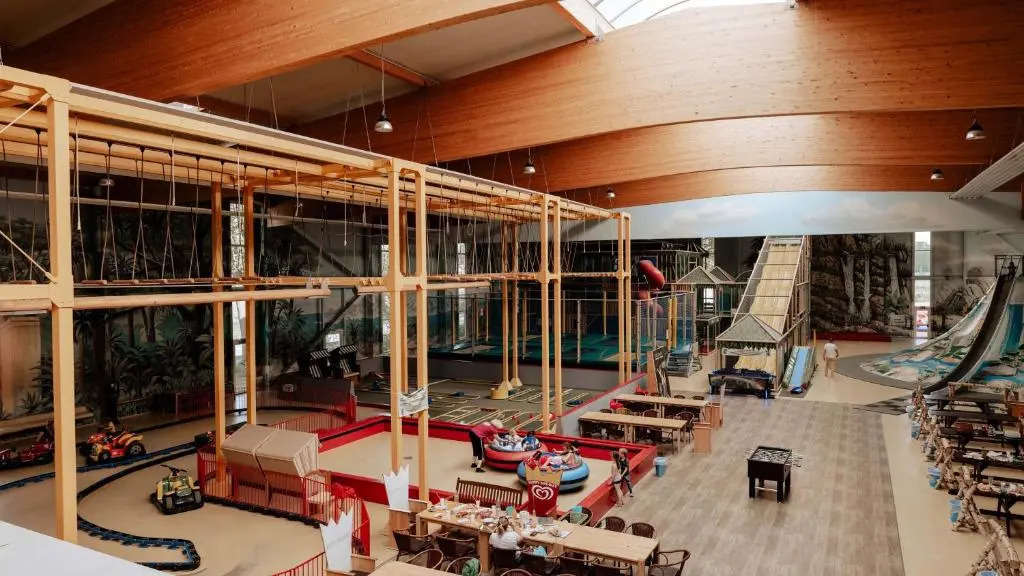Auszeit am Alfsee, inklusive Dinopark und Indoorspielplatz