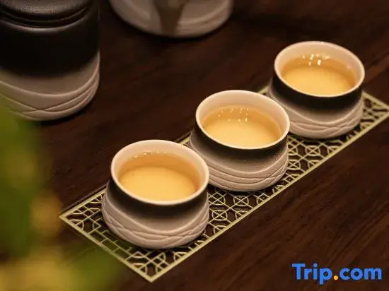 Handan East Station Yunju Hotel