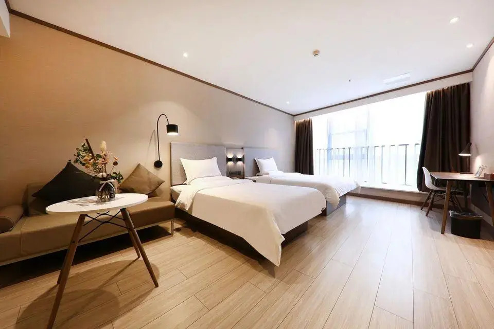Hanting Tongliang New District Pedestrian Street Hotel