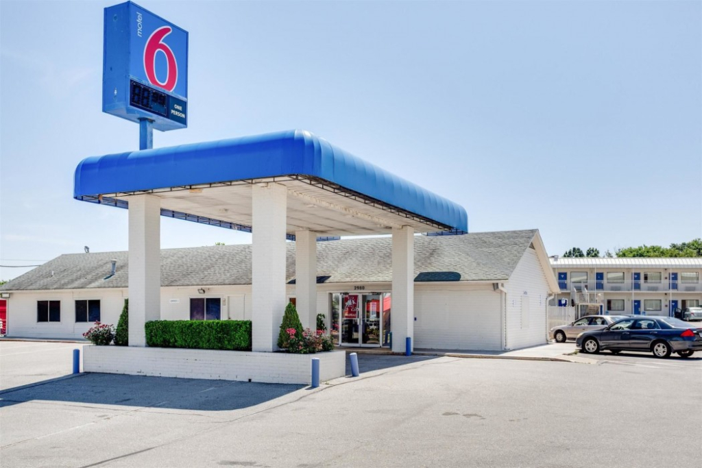 Motel 6 Fayetteville