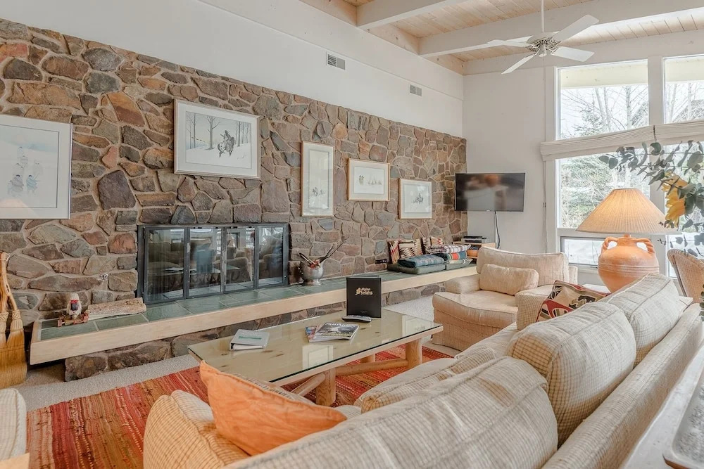 Saddle Road Home 104 by RedAwning