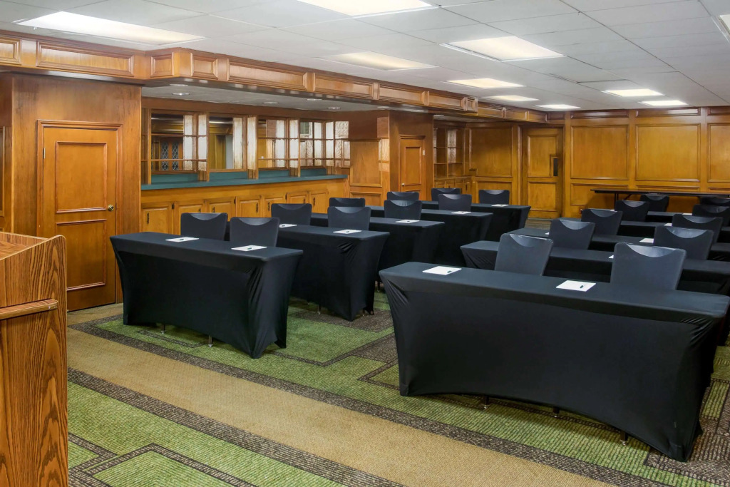 La Quinta Inn by Wyndham Austin Capitol / Downtown