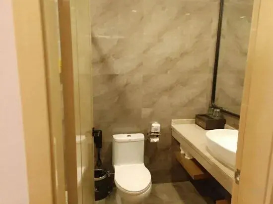 Su Shi Light Luxury Hotel (Shanghai Wujiaochang Fudan University Branch)