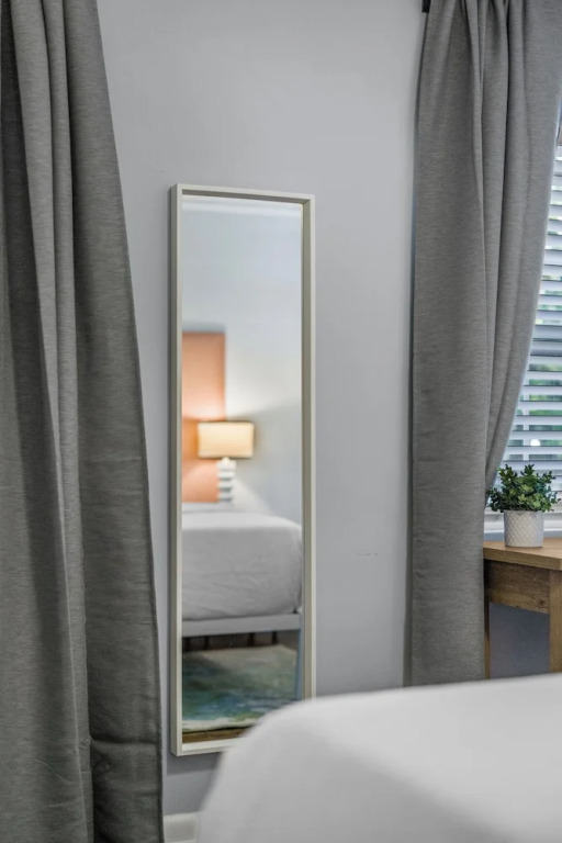 881 Furnished Apartments