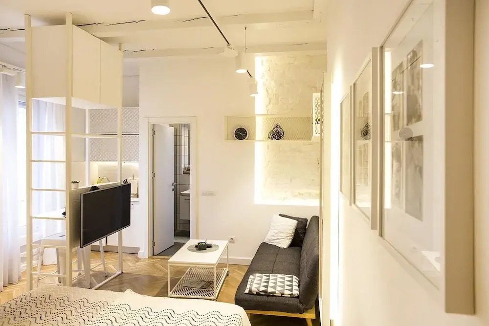 Atomic Apartment 01