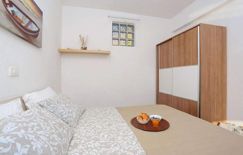 Lovely Home In Ripenda Verbanci