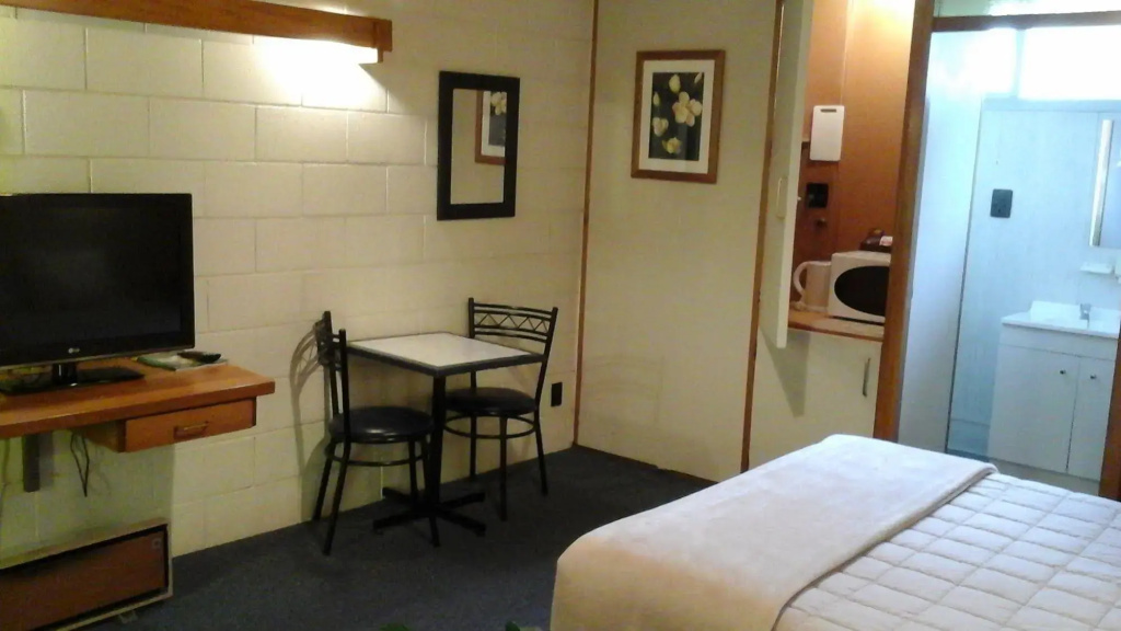 Elmore Lodge Motel