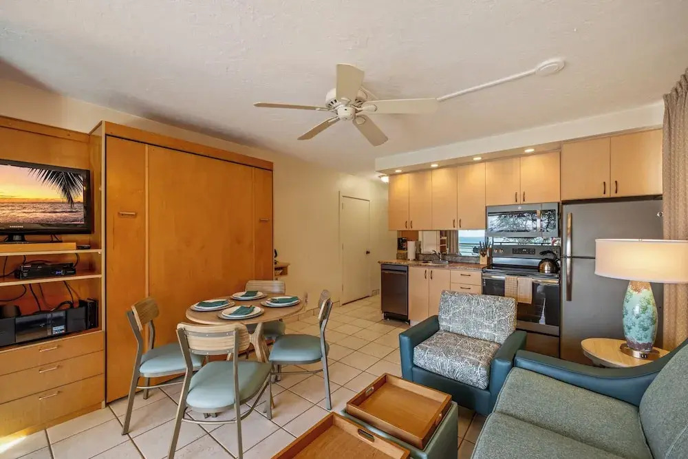 Kuleana Club - 722