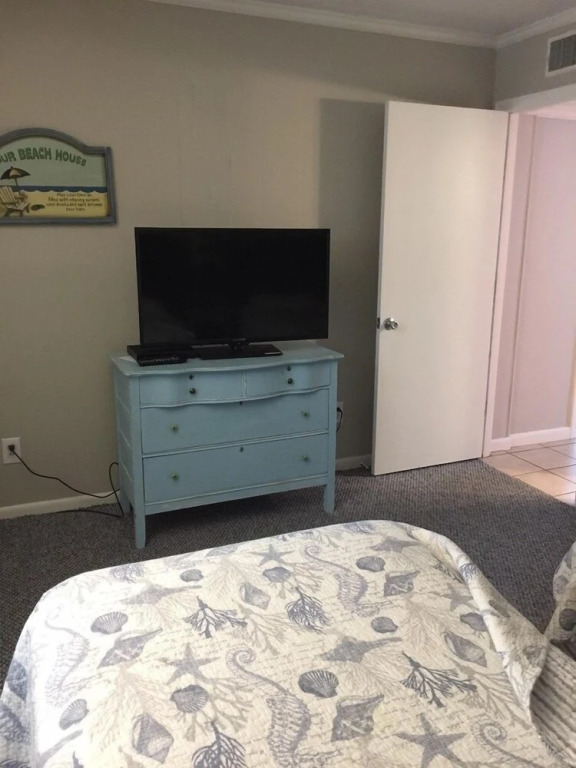Holden Memories #67108 - 3 Br Condo