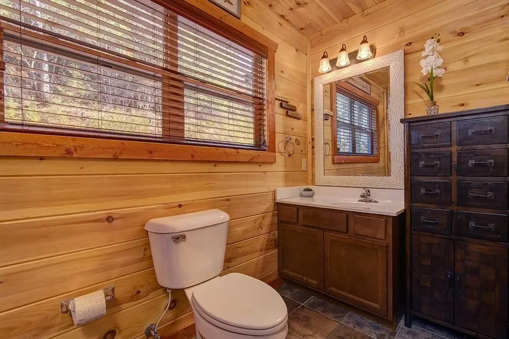 Mountain Romance 1 Bedroom 1 Bathroom Home