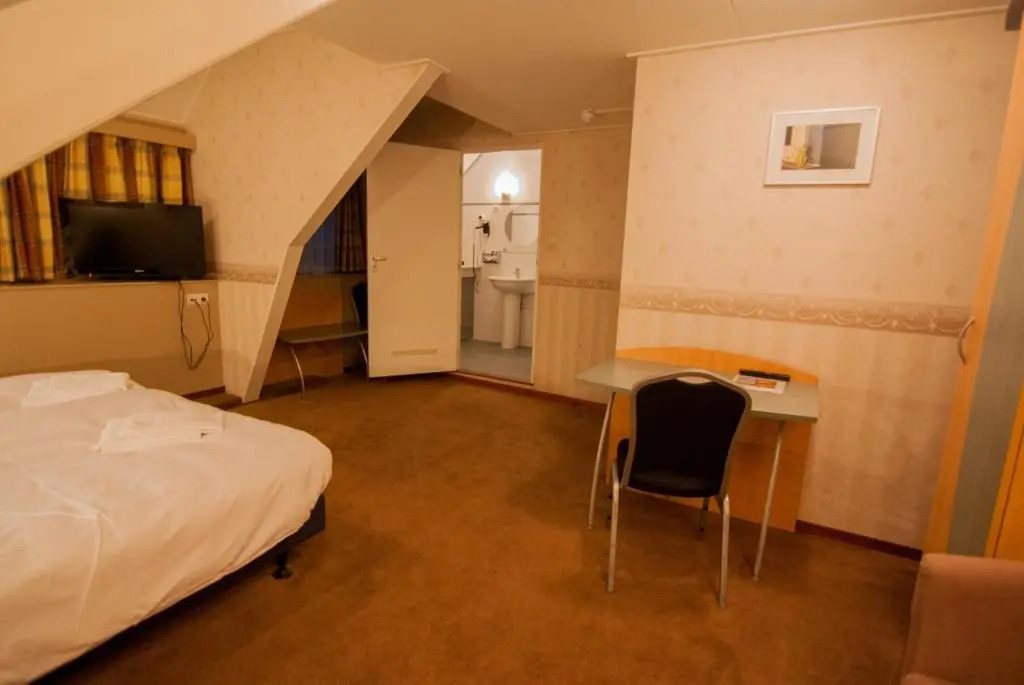 Hotel Bom