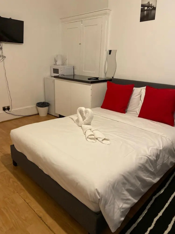 Stratford Rooms