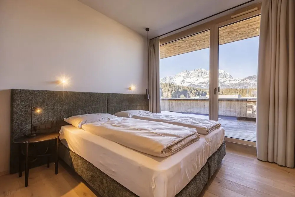 Apartment With 3 Private Terraces