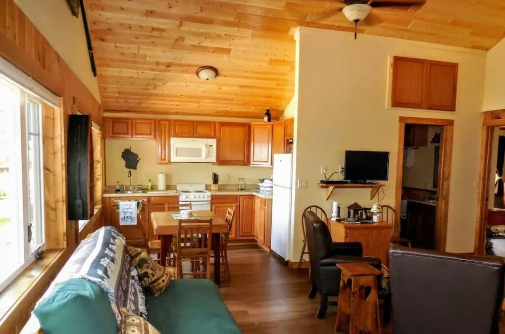Knotty Pine Resort- White Pine 2 Bedroom Condo