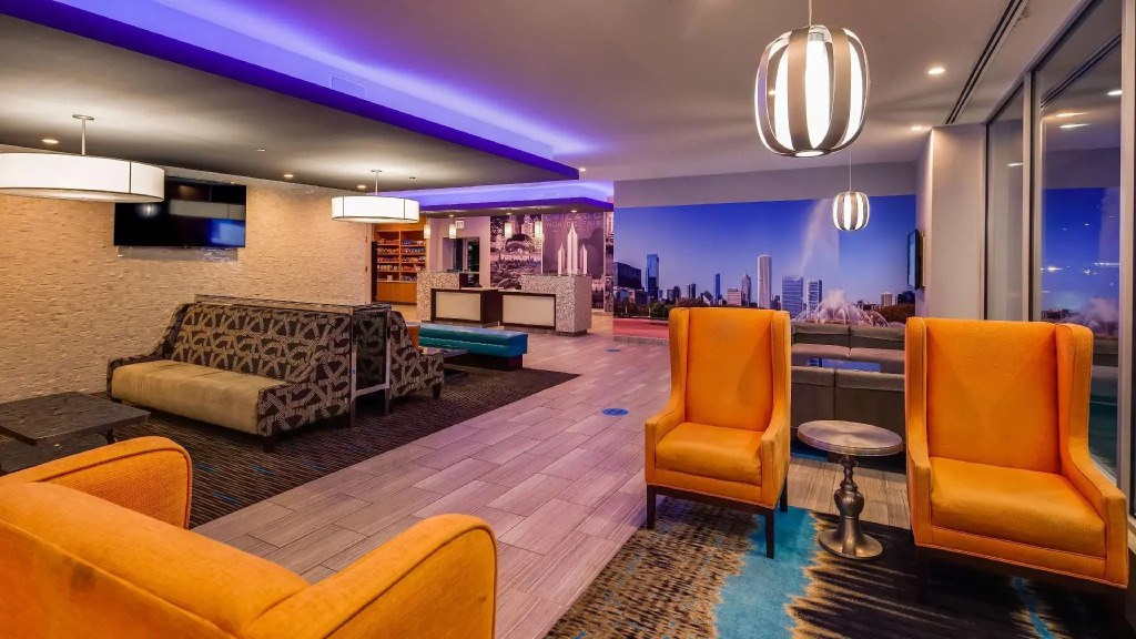 La Quinta Inn & Suites by Wyndham Chicago - Lake Shore