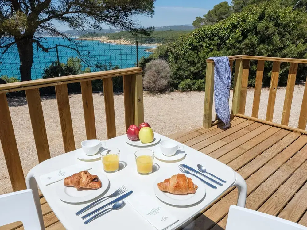 Bungalow in Tarragona by the Beach