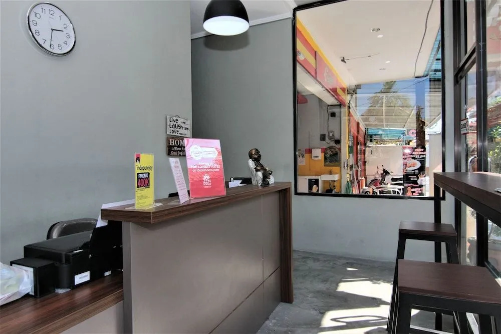 ZEN Hostel Jalan Patimura Legian