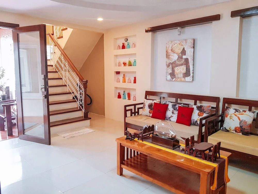 Am's Apartelle by RedDoorz