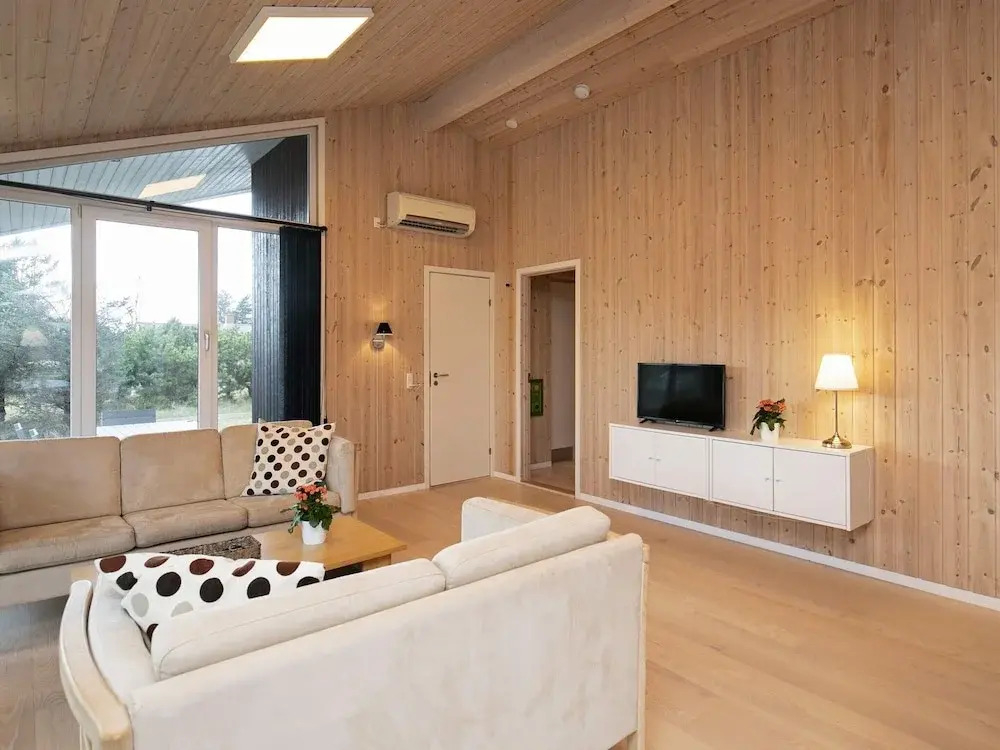 Three-Bedroom Holiday Home In Saby