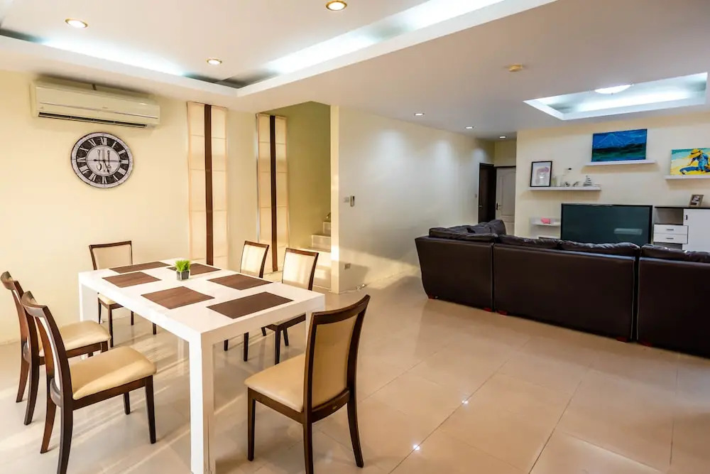 T.W. Marina Pool Villa Pattaya