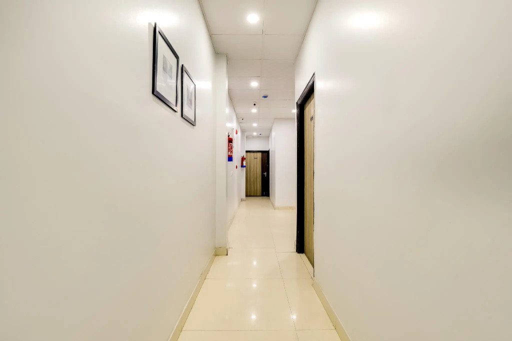 Hotel Silver Arrow by OYO Rooms