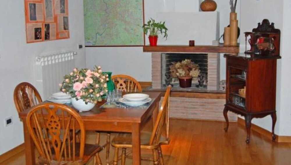 Sant Andrea in Rome With 2 Bedrooms and 1 Bathrooms