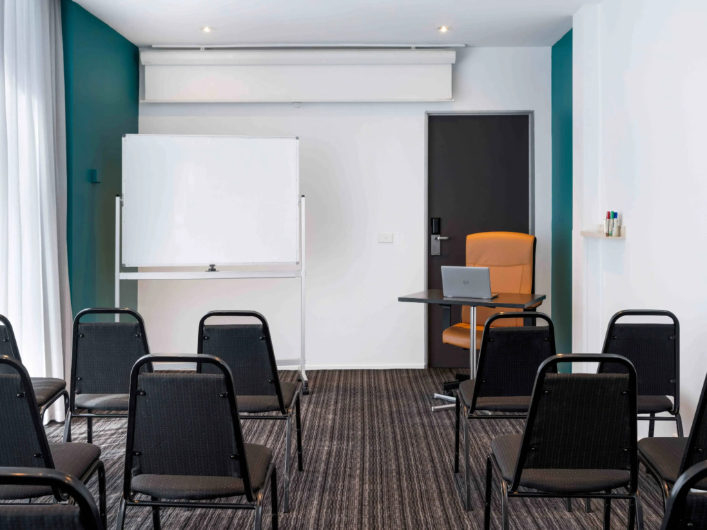 Park Regis Griffin Suites