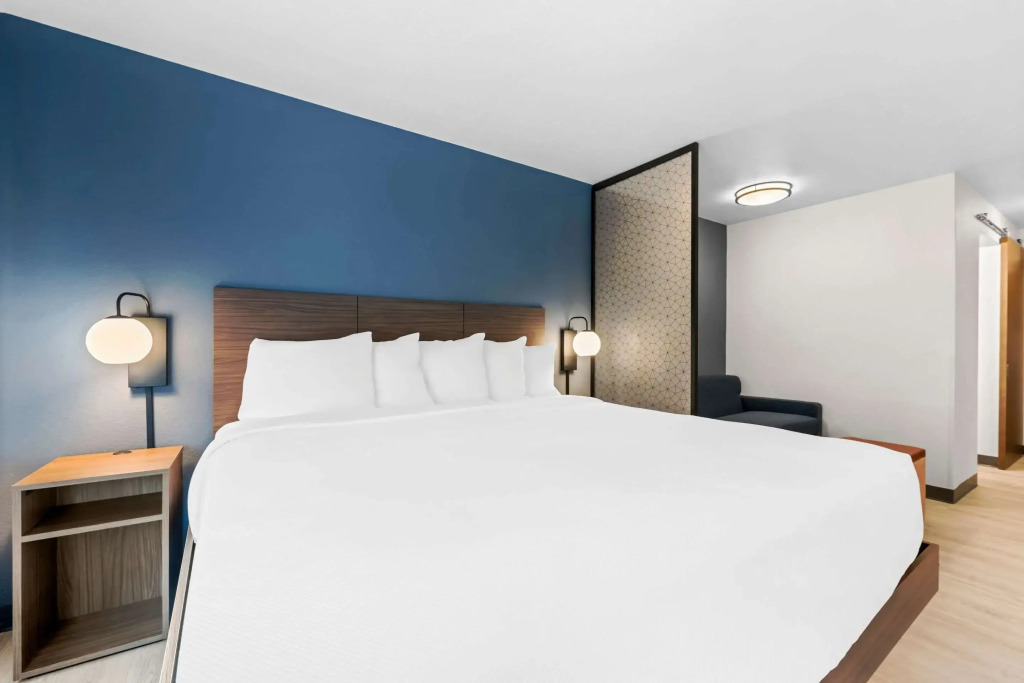 Everhome Suites Fayetteville near Fort Bragg