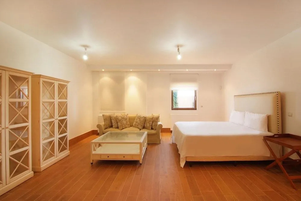Seaview Peninsula Villa